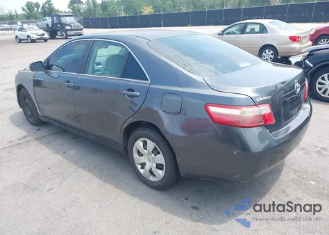 2007 Toyota Camry Le z USA, uszkodzony, nr VIN 4T1BE46K77U152270